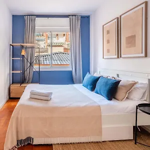 Next To Sagrada Familia 4-bedroom Apartment Barcelona